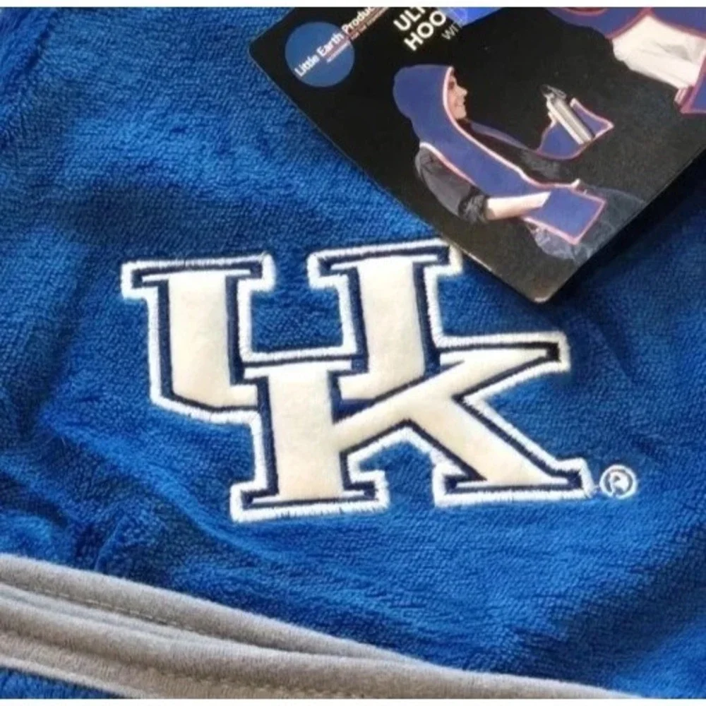NCAA Kentucky Wildcats Hoodie Scarf ULTRA FLEECE with Pockets